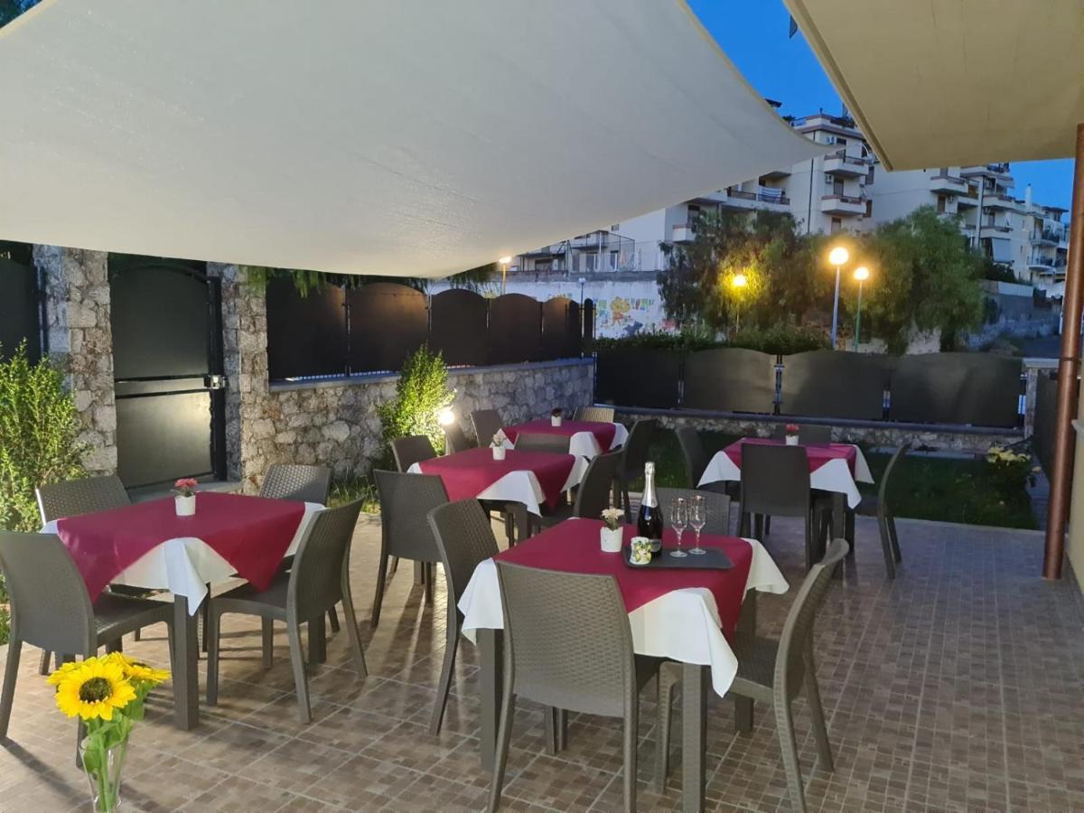 B&B Villa Chiara Bed And Breakfast Taormina Bagian luar foto