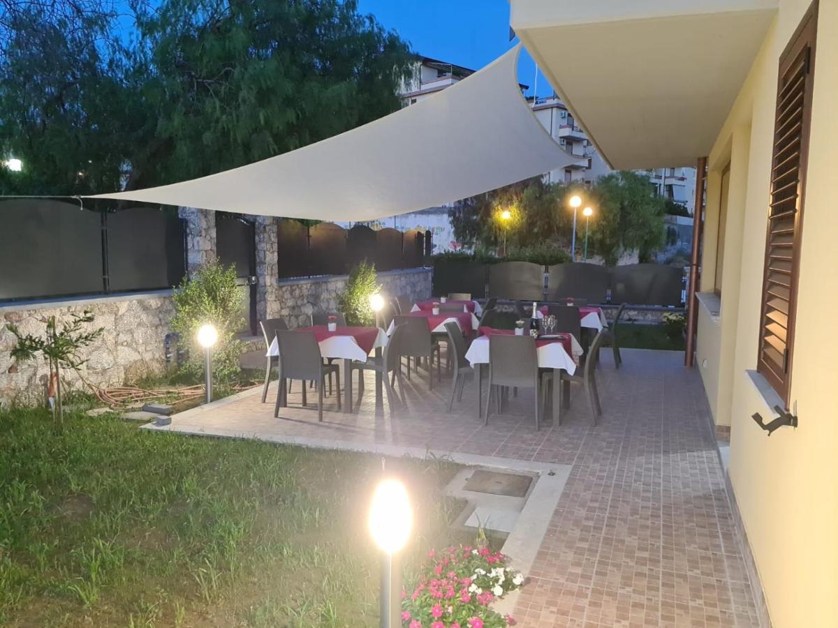 B&B Villa Chiara Bed And Breakfast Taormina Bagian luar foto