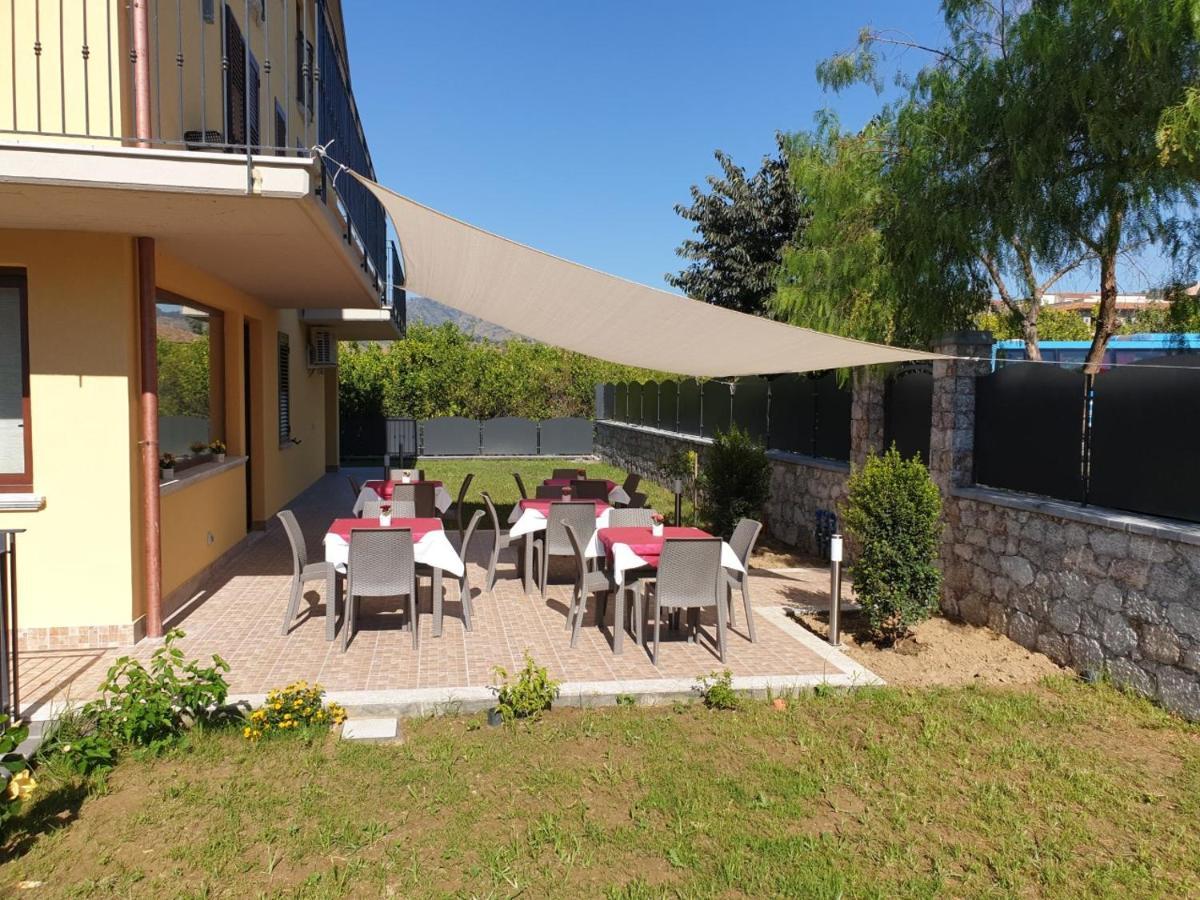 B&B Villa Chiara Bed And Breakfast Taormina Bagian luar foto