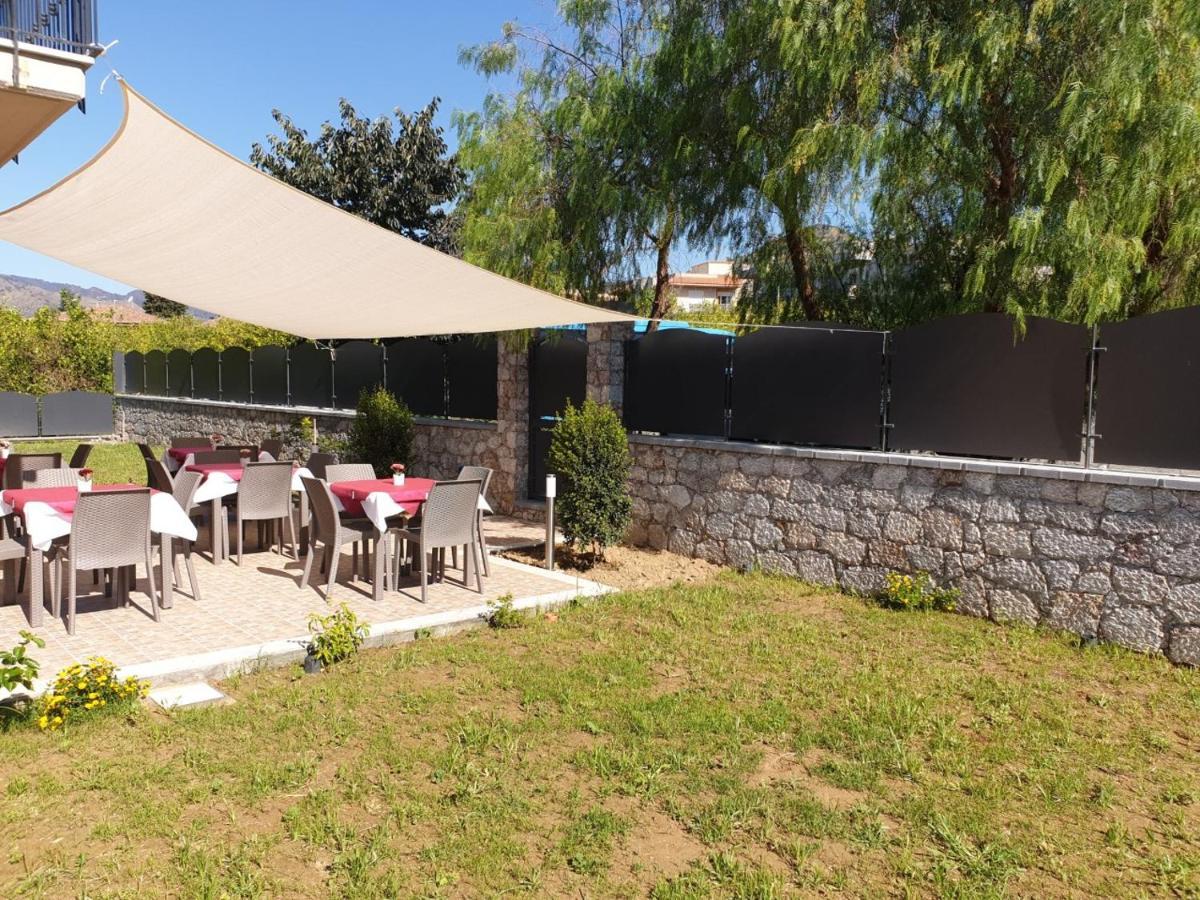 B&B Villa Chiara Bed And Breakfast Taormina Bagian luar foto