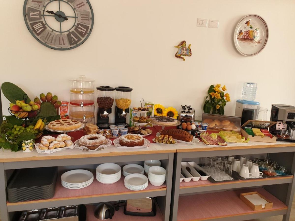 B&B Villa Chiara Bed And Breakfast Taormina Bagian luar foto