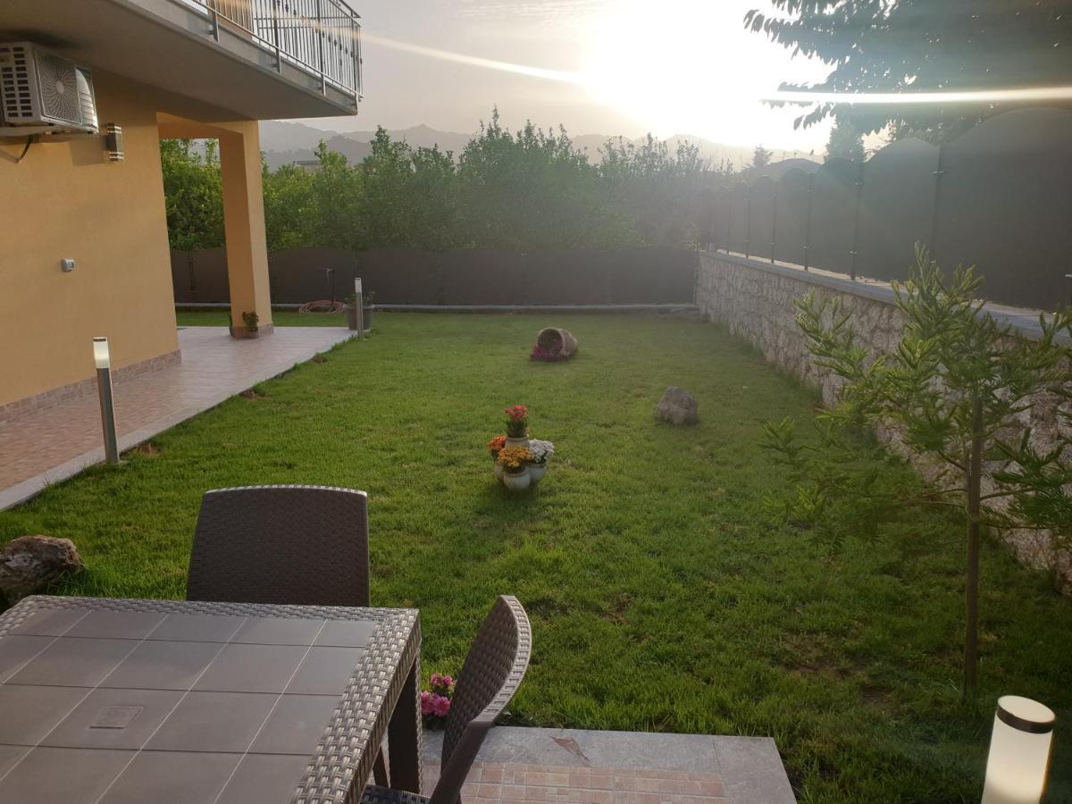 B&B Villa Chiara Bed And Breakfast Taormina Bagian luar foto