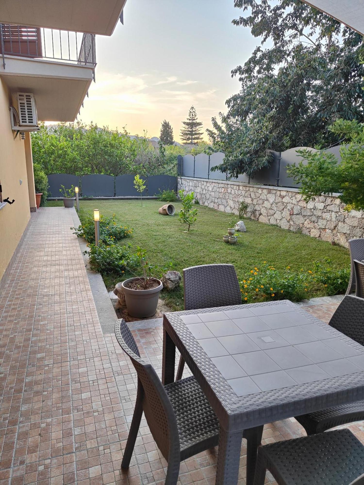 B&B Villa Chiara Bed And Breakfast Taormina Bagian luar foto